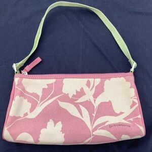 Adorable spring purse, excellent condition
